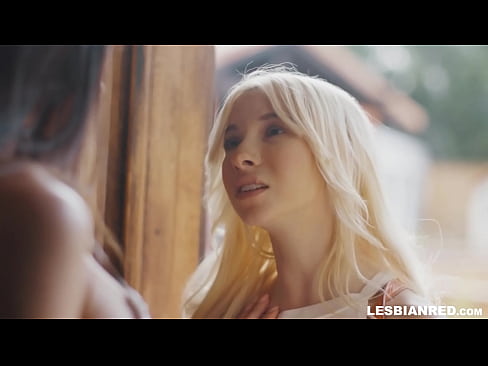 ❤️ Ragazza torna a casa qualche mese dopo e finisce per mangiare la figa della sua matrigna ❤ Solo porno al it.pornhills-com.ru ☑